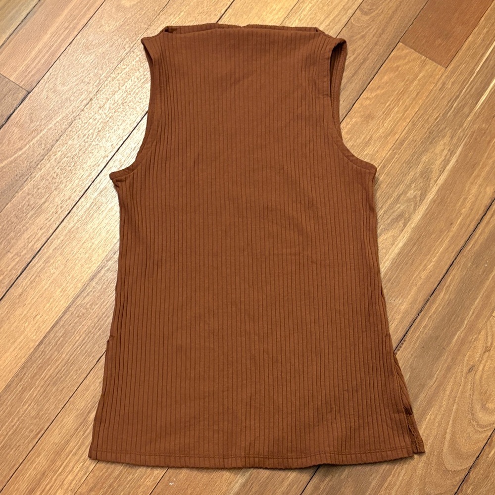 Sleeveless Brown Ribbed Top